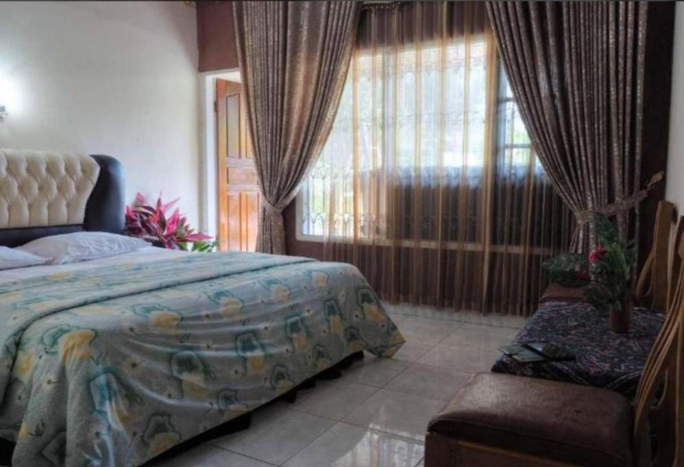 Gabelo Guest House Bukittinggi Eksteriør billede
